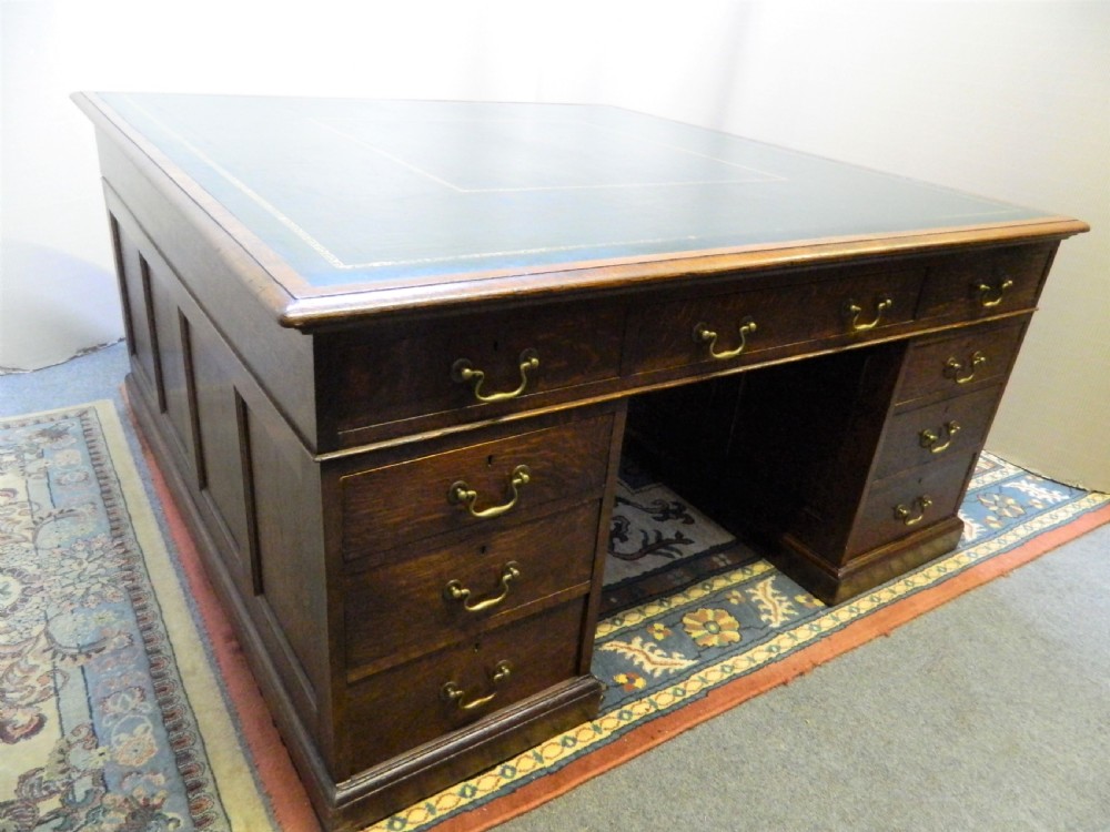Large oak partners desk - Holland & Sons, London View VI