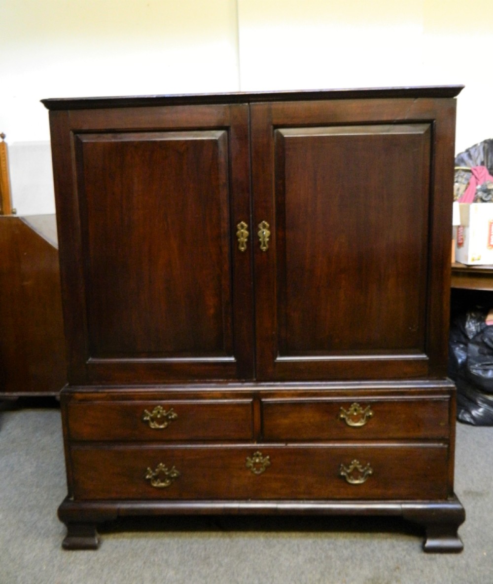 Georgian mahogany dwarf linen press View II