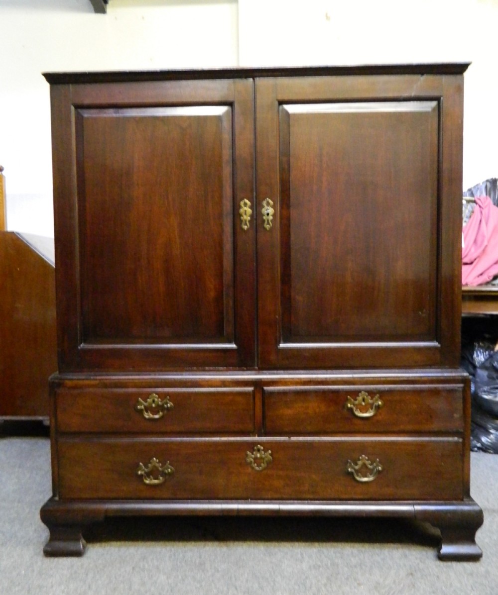 Georgian mahogany dwarf linen press View VI