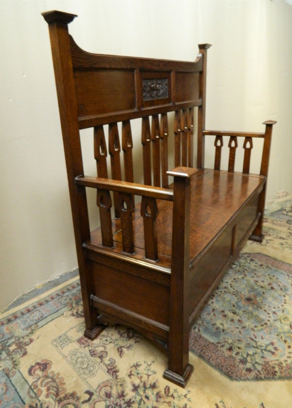 Arts & Crafts oak settle View III