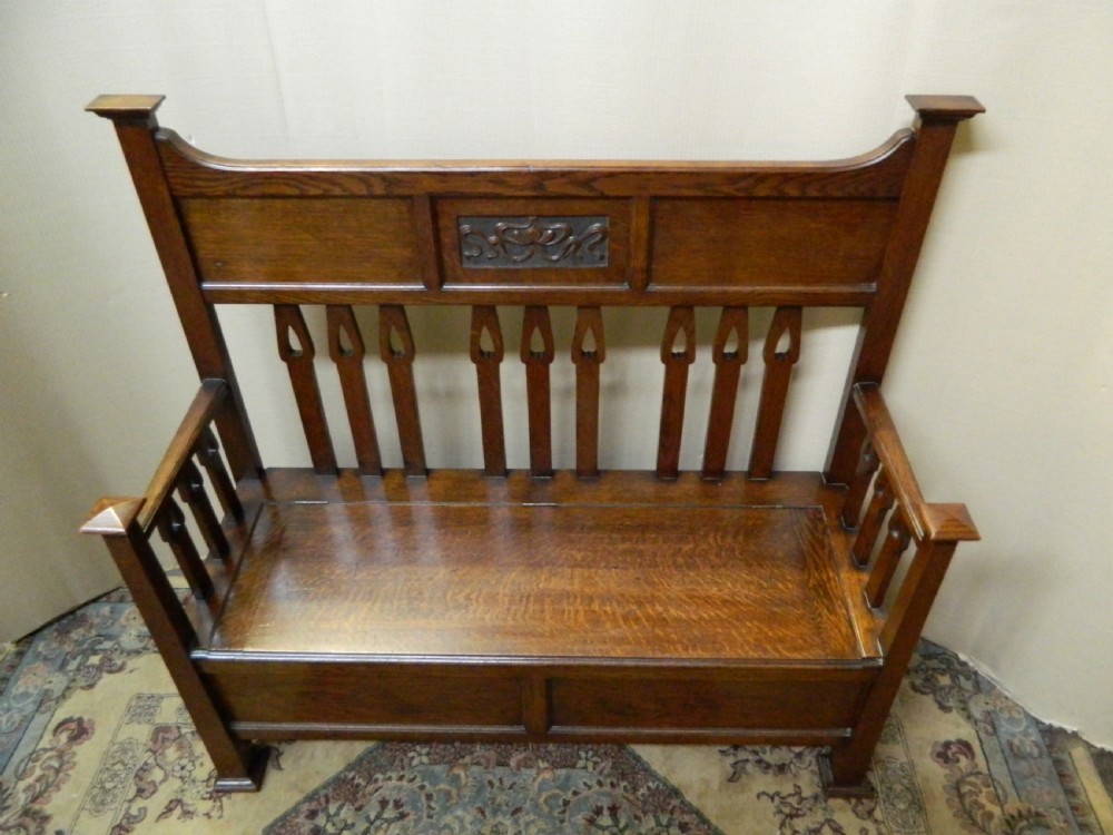 Arts & Crafts oak settle View V