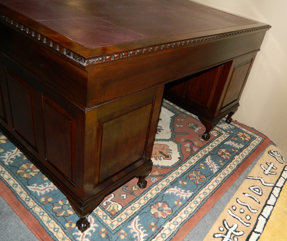 mahogany desk View VII