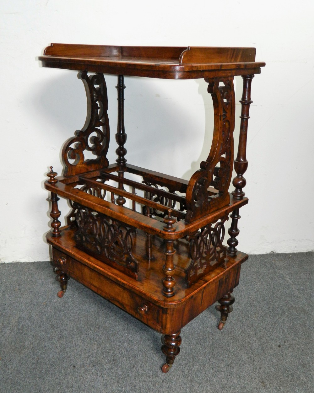 walnut canterbury View VI
