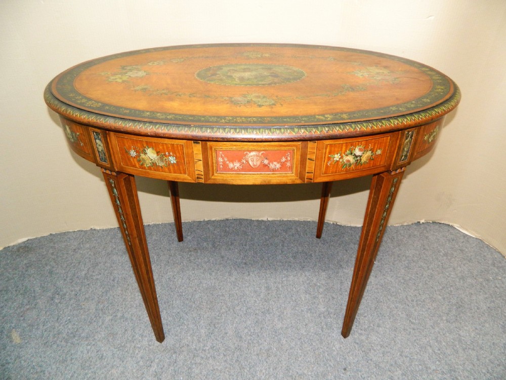 Exhibition quality  Sheraton revival table