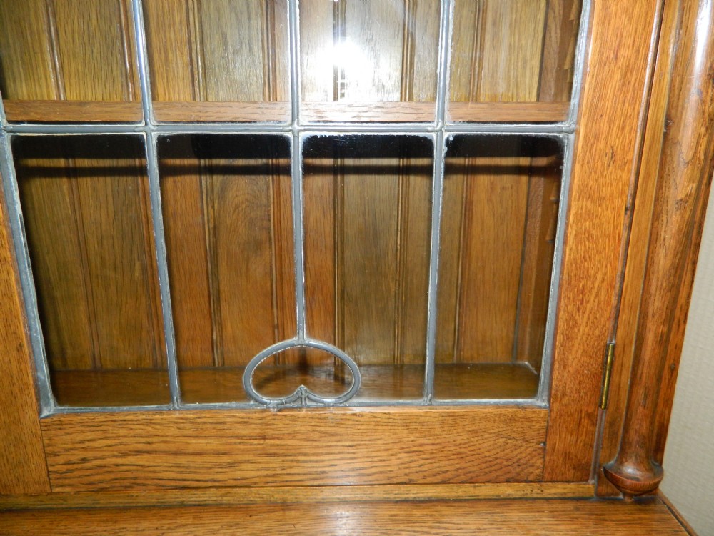 Arts & Crafts oak bookcase View VI