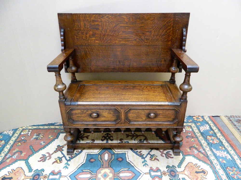 oak monks bench View II