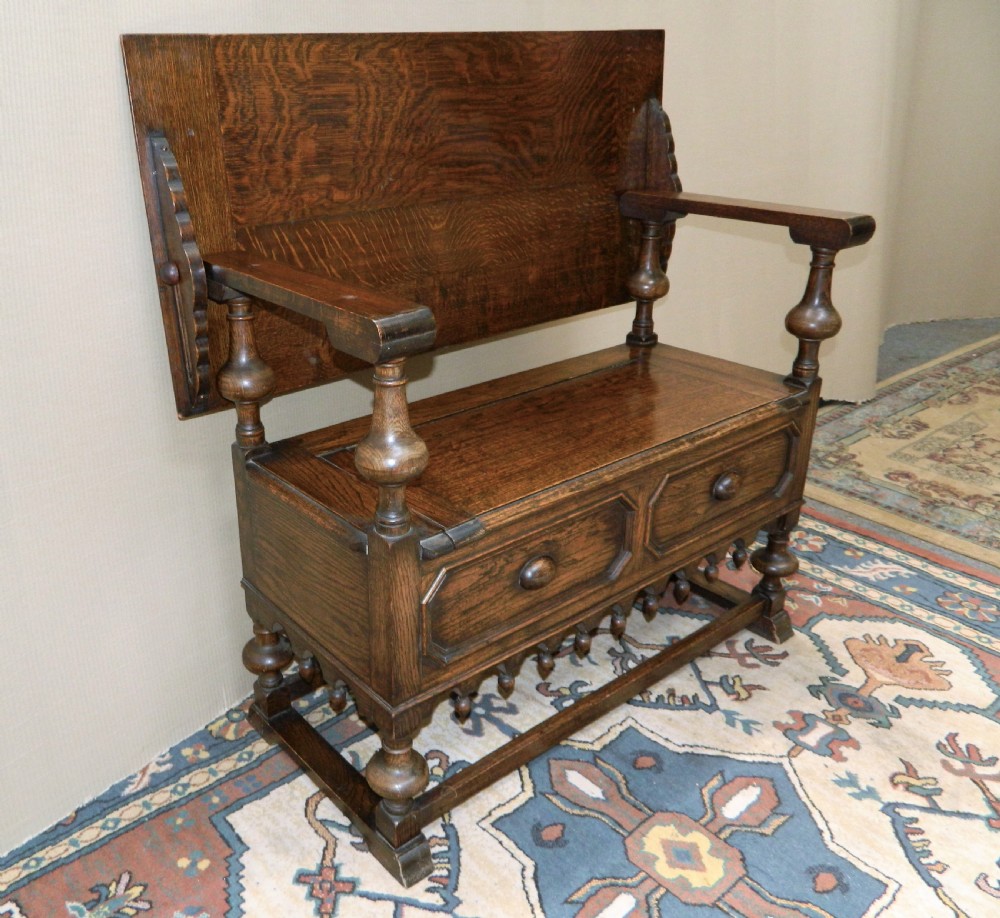 oak monks bench View III
