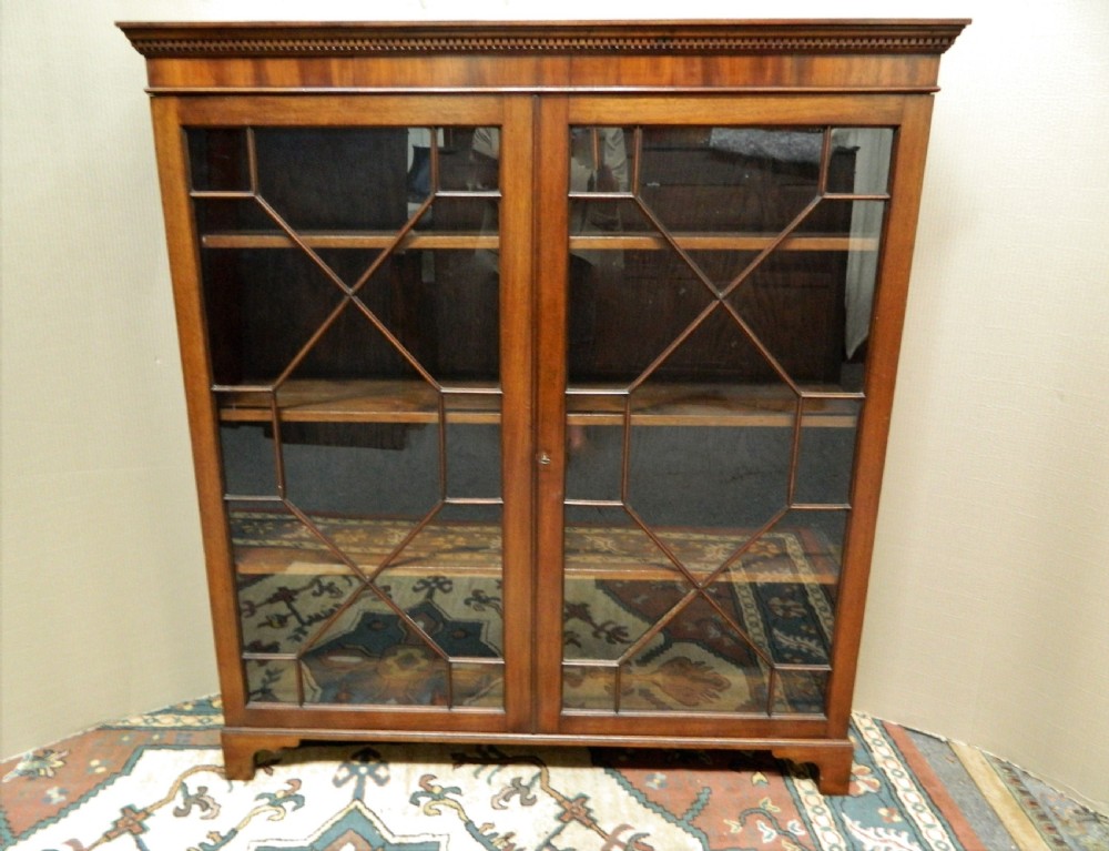 mahogany bookcase View VI