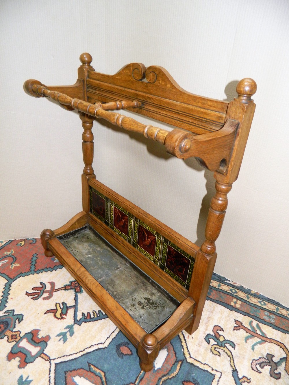 oak stick stand View III