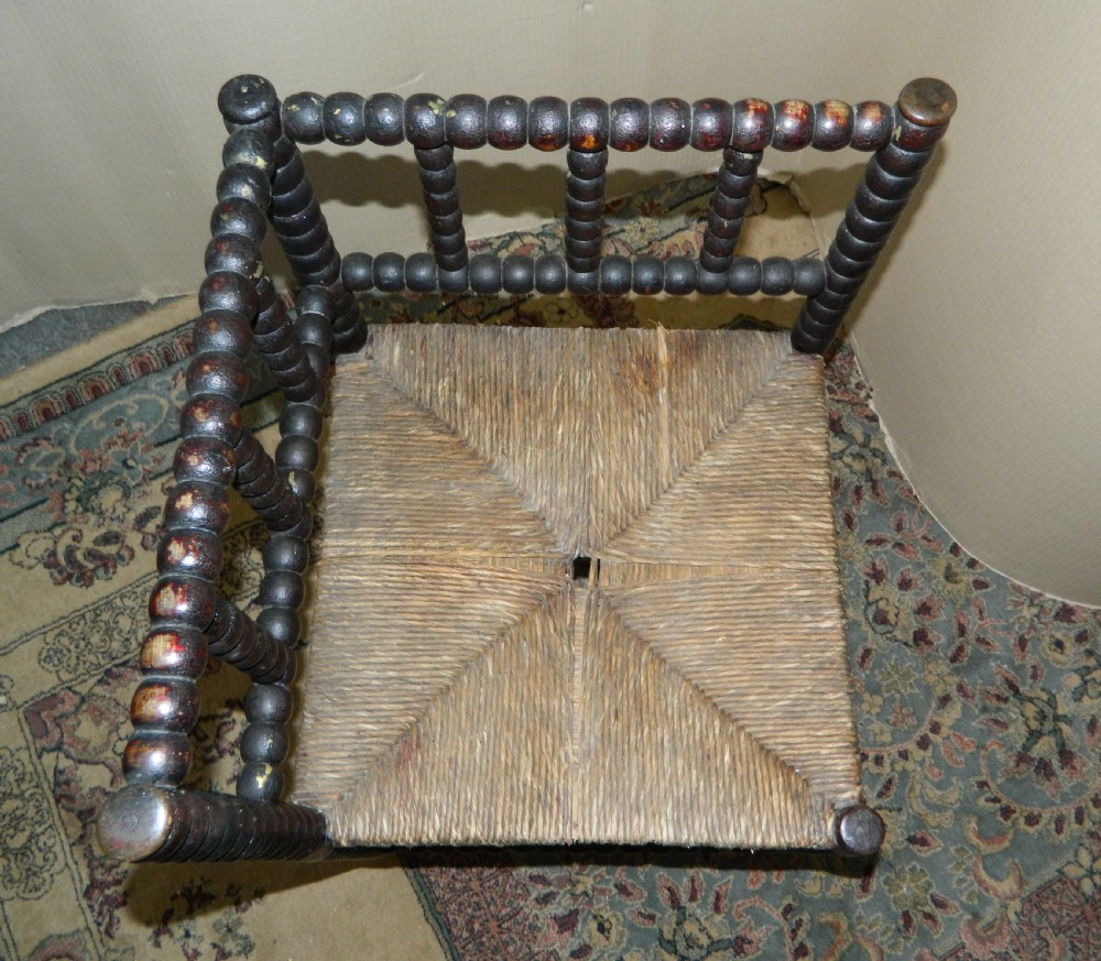 corner bobbin chair View V