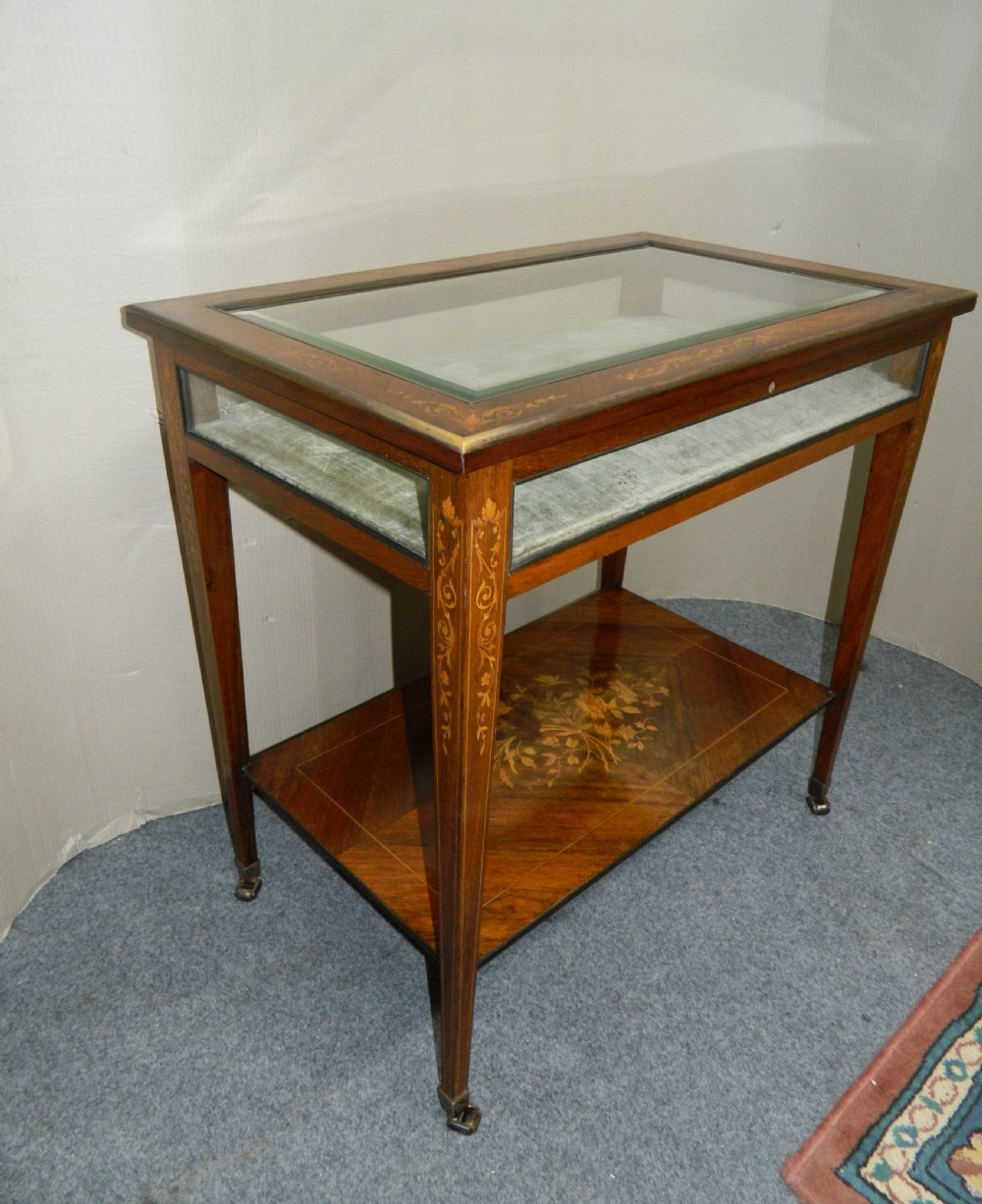 inlaid bijouterie table View III