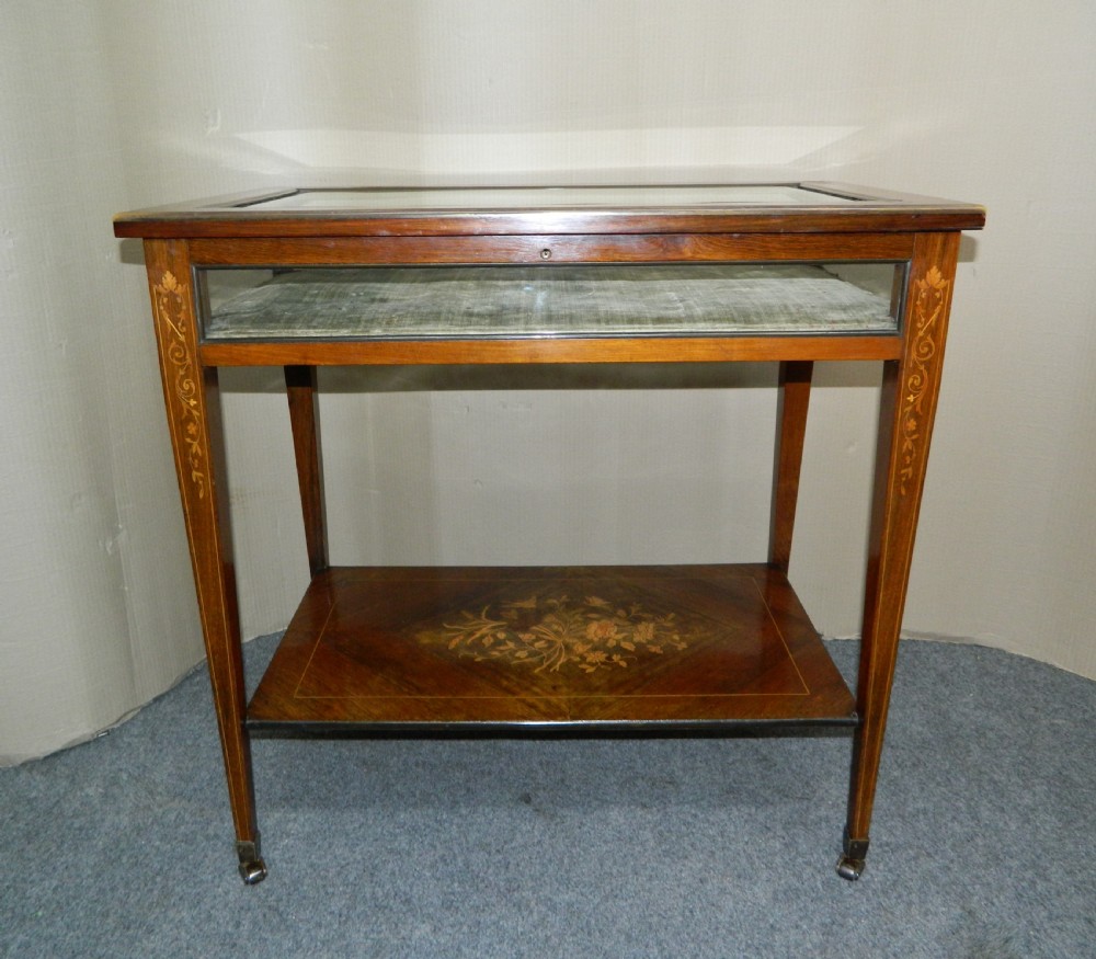 inlaid bijouterie table View V