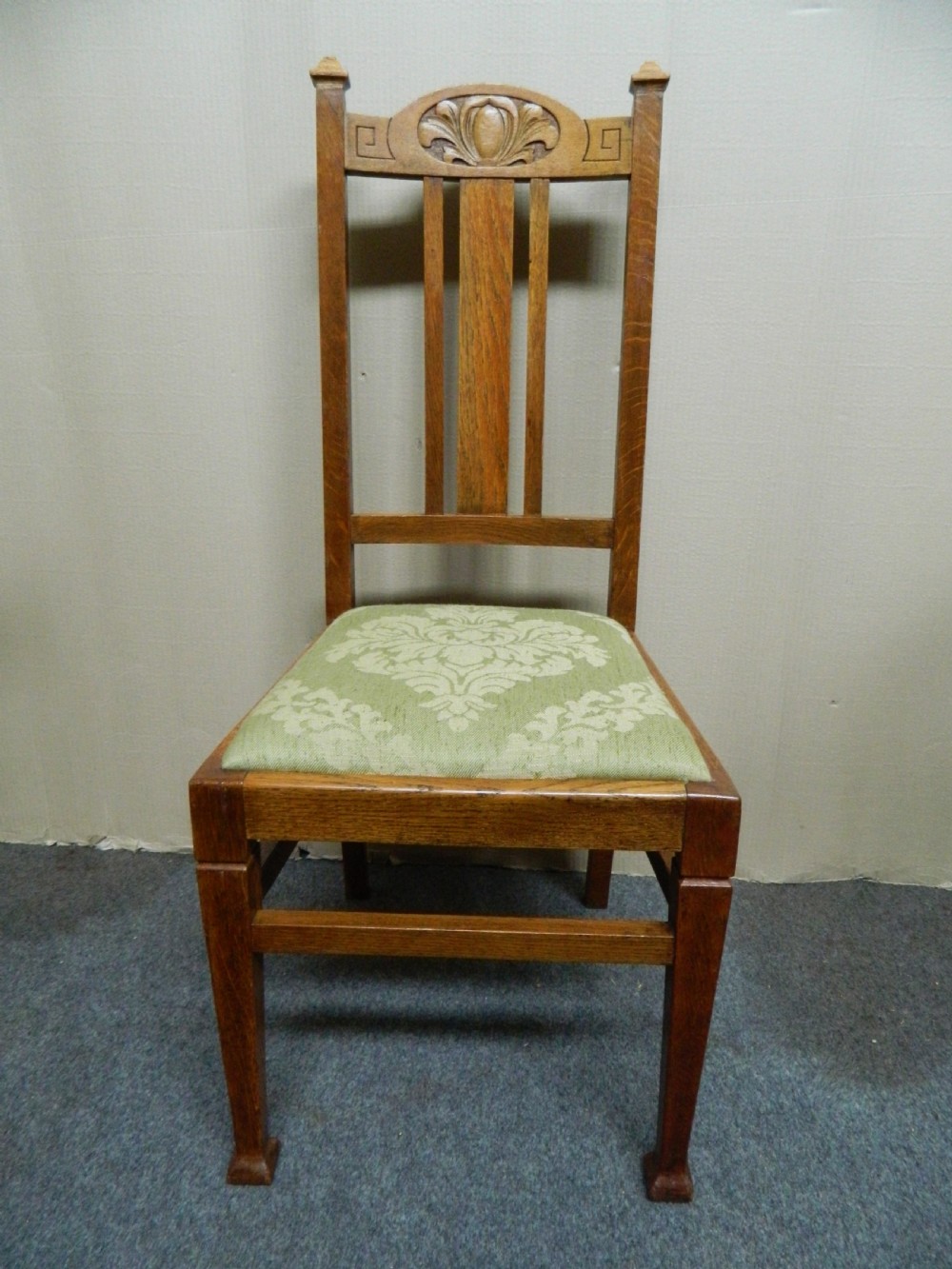 Set of 6 oak Arts & Crafts dining chairs View V