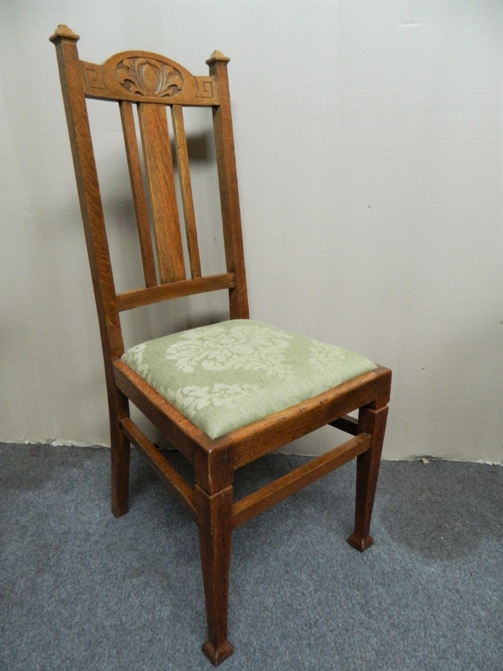 Set of 6 oak Arts & Crafts dining chairs View VI