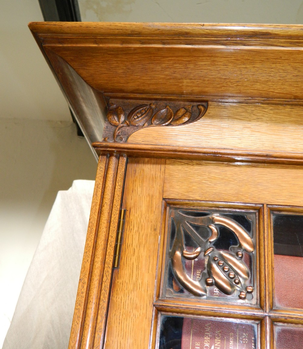 outstanding Arts & Crafts oak bookcase View IV