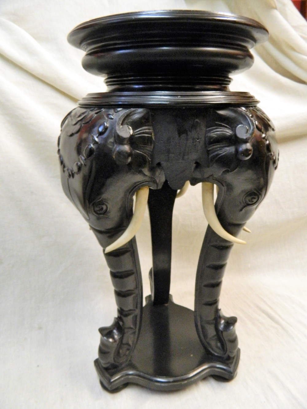 elephant jardiniere / stand View IV