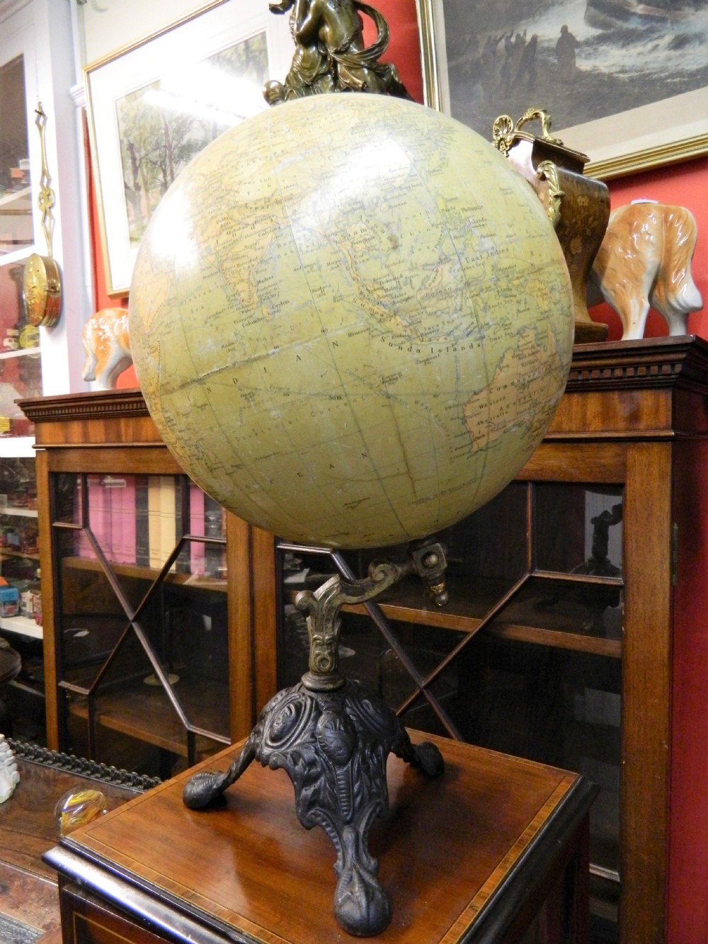 Philips 12 inch terrestrial globe View V