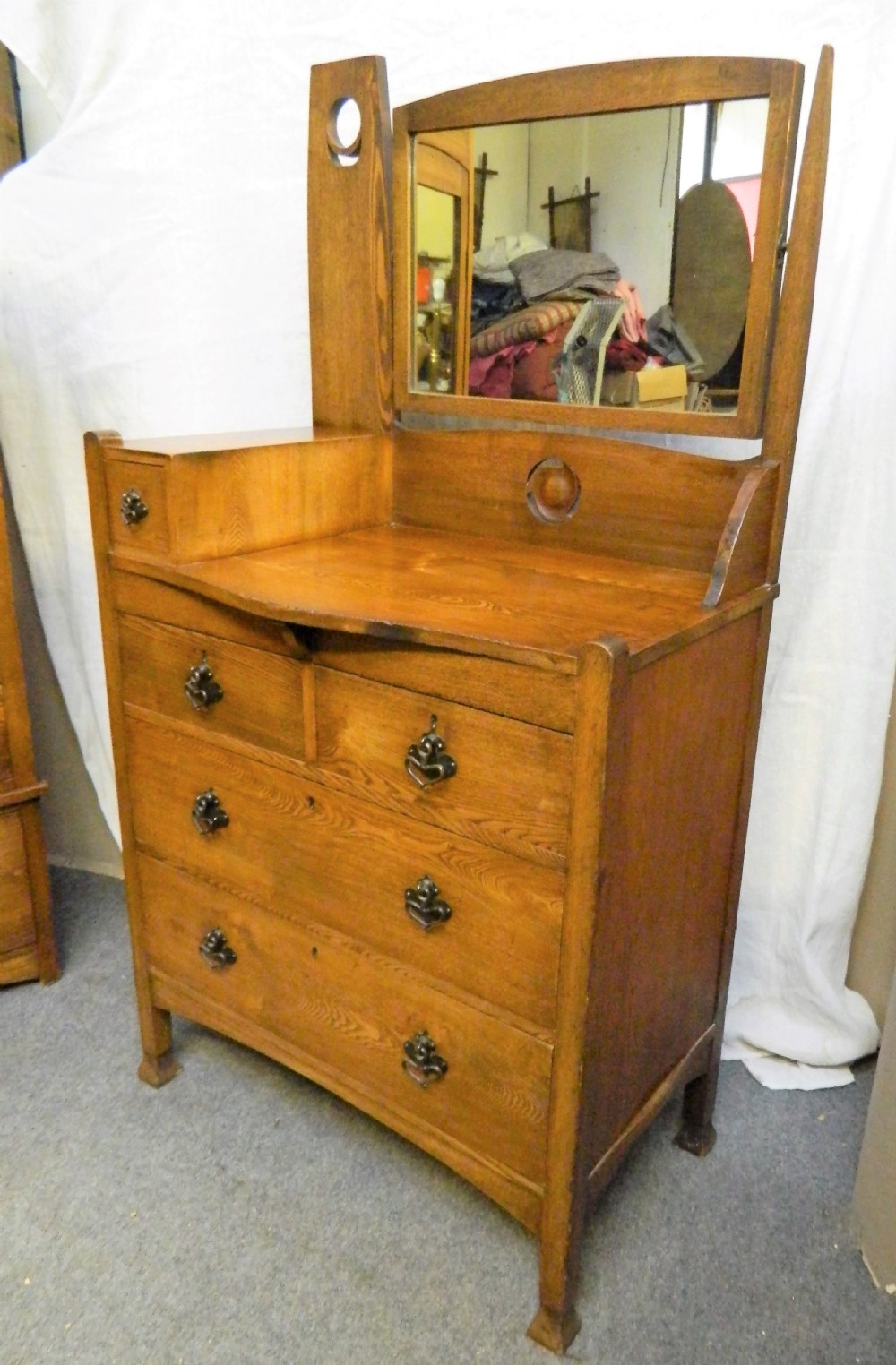 Arts & Crafts oak bedroom suite View VIII