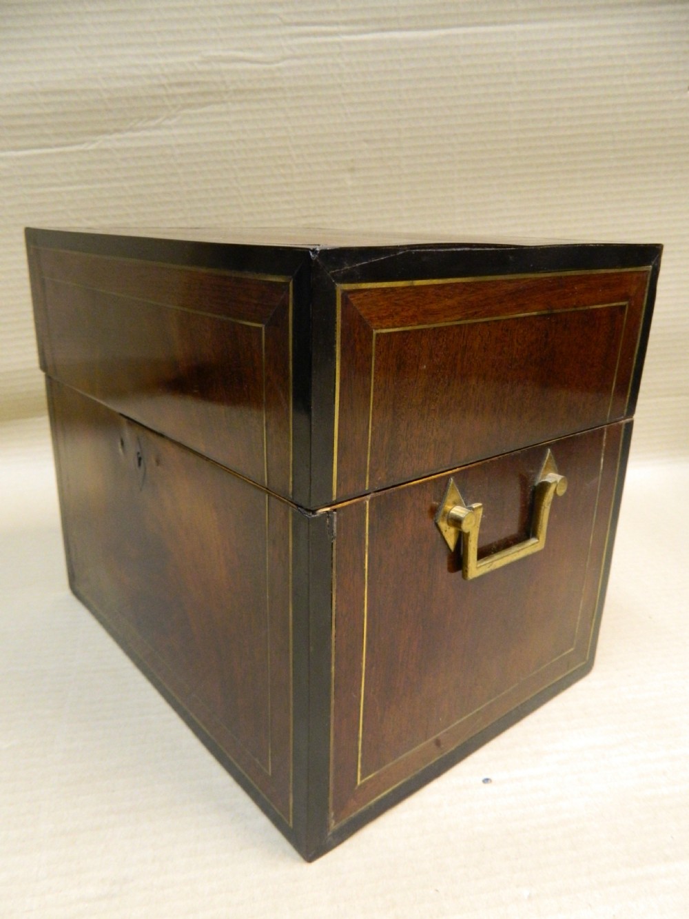 brass inlaid decanter box View VIII