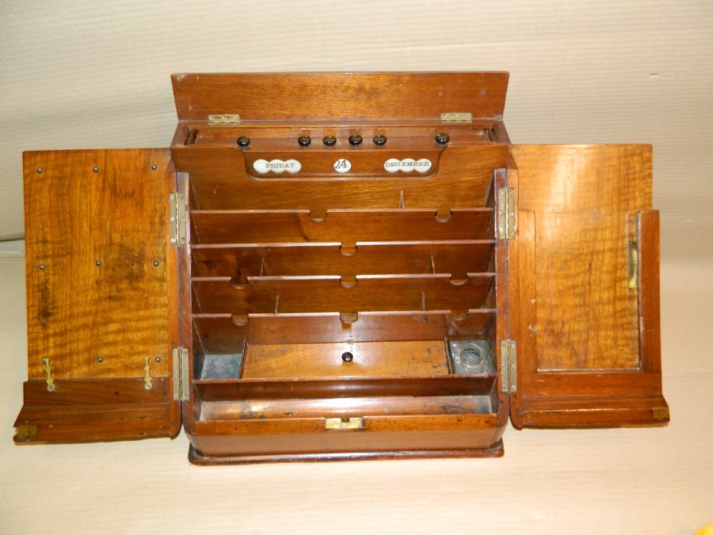 walnut stationery box View IV