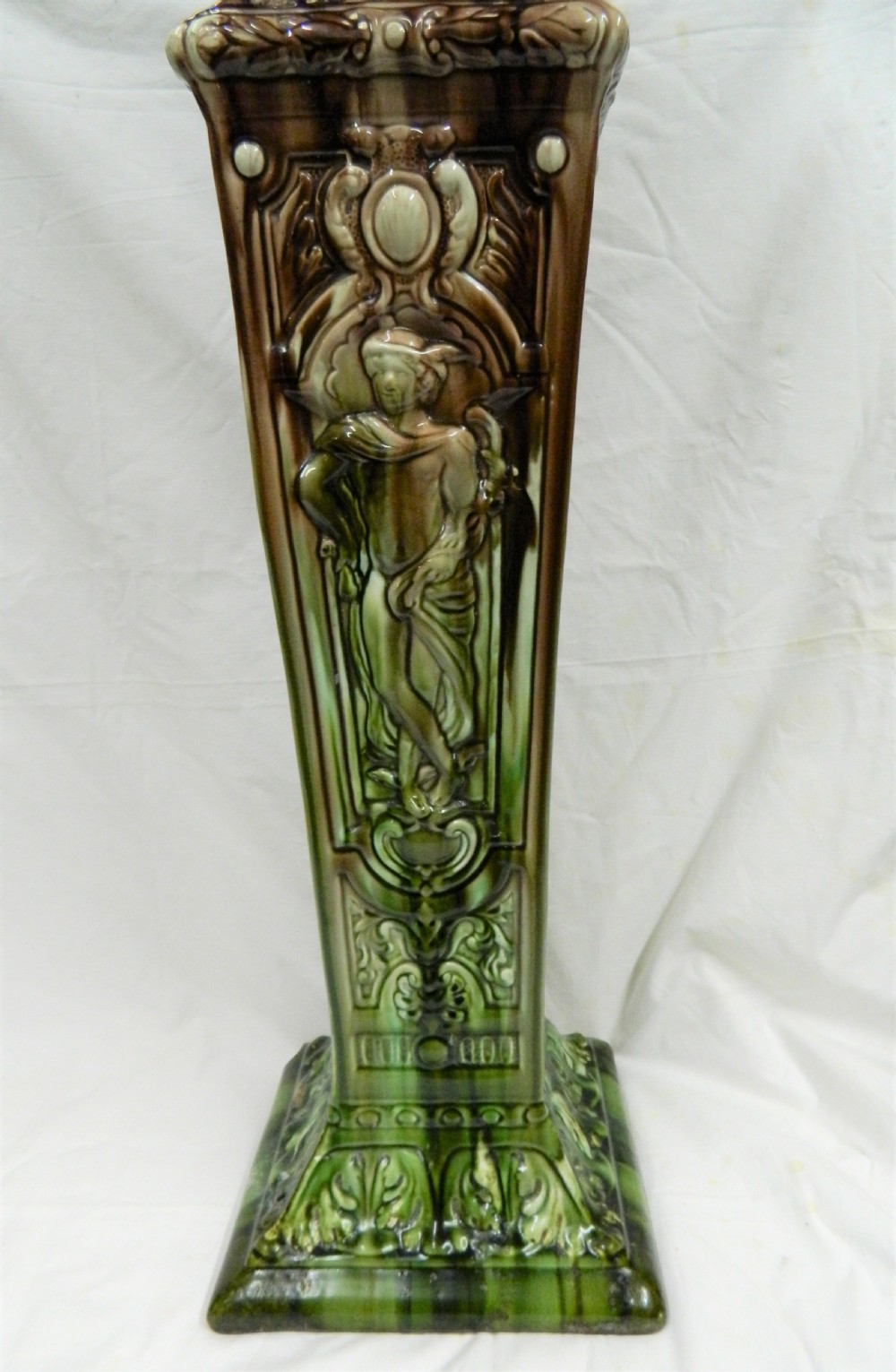 Arts & Crafts jardiniere on stand View III