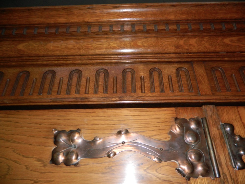 Arts & Crafts oak wardrobe View X