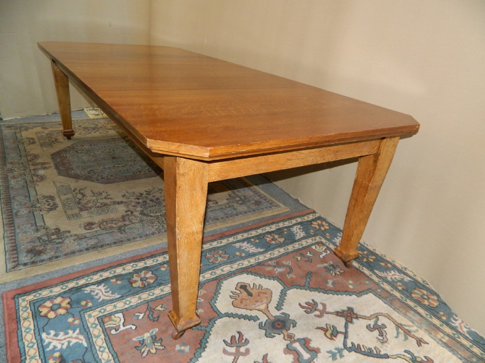 Arts & Crafts oak dining table View IV