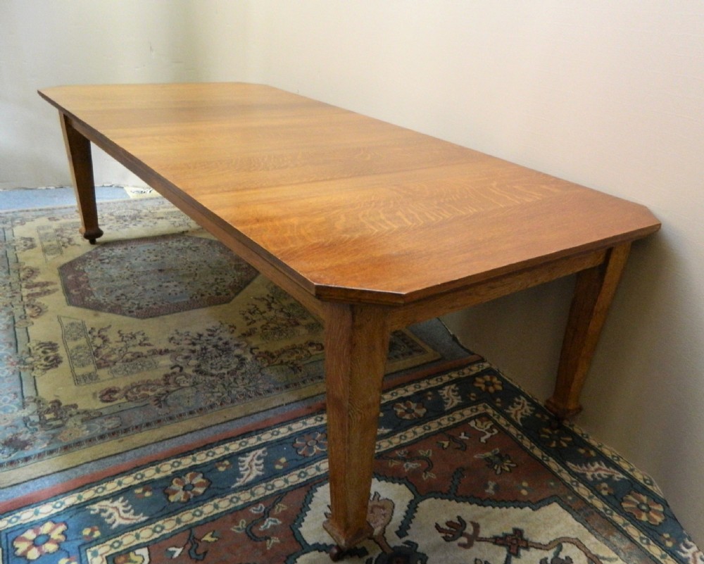 Arts & Crafts oak dining table View V
