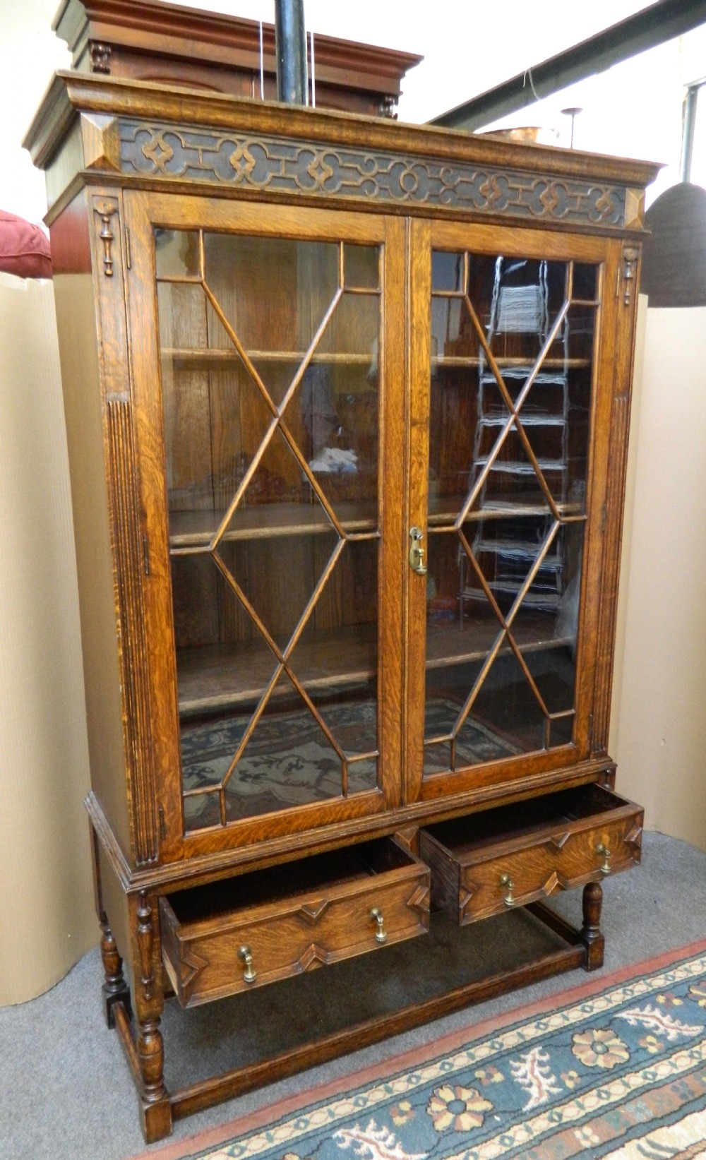 oak bookcase View IV