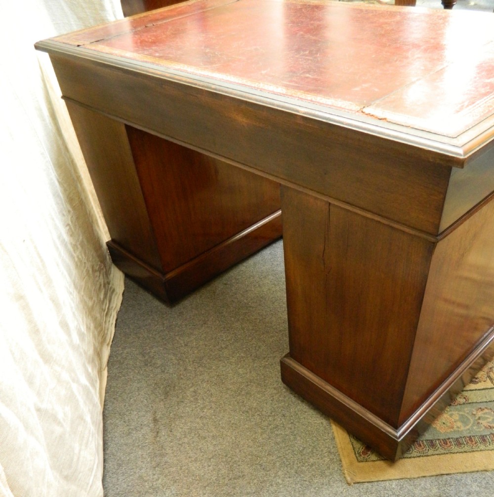 mahogany desk View VIII