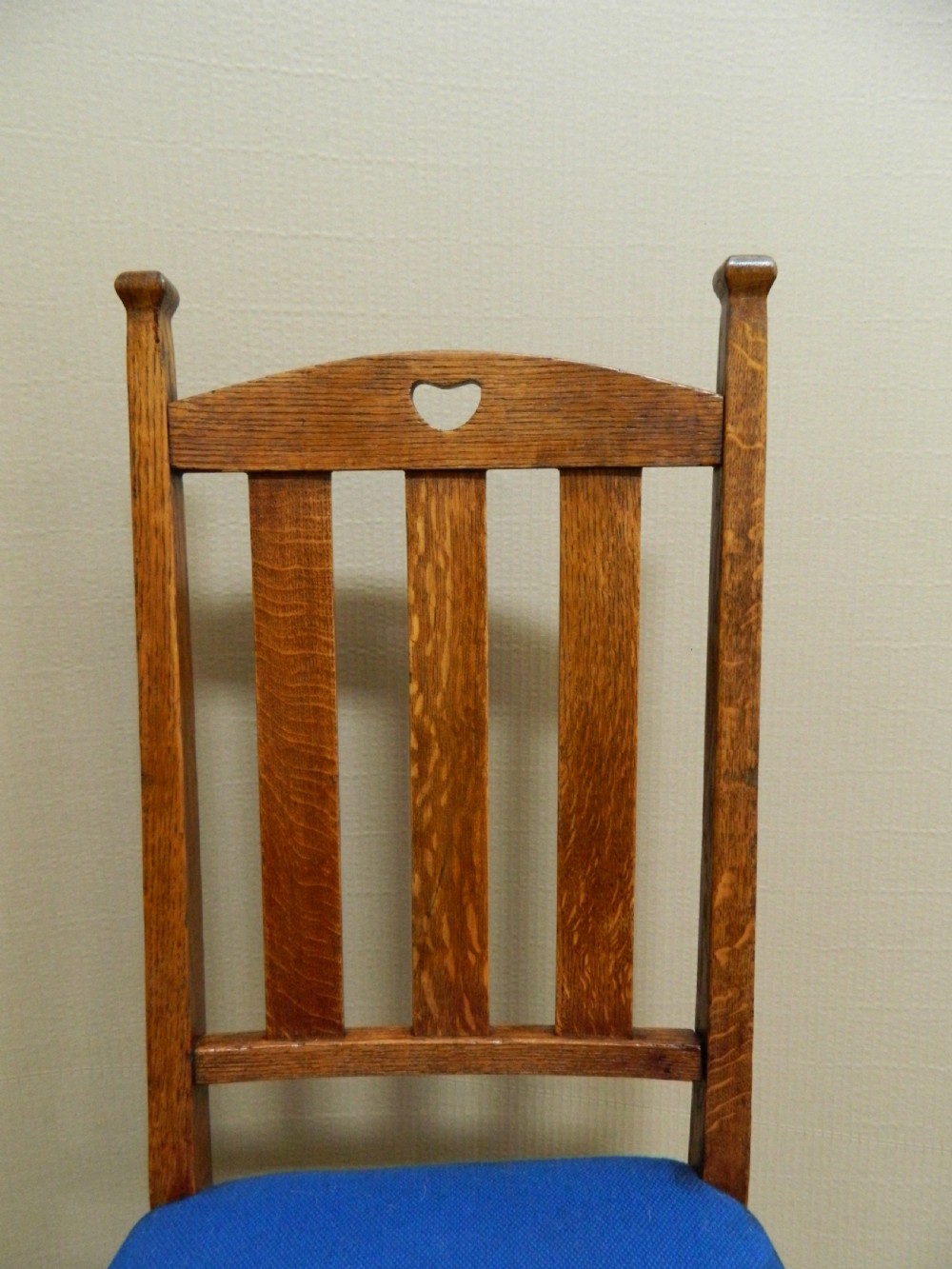 set of 10 oak Arts & Crafts dining chairs View IV