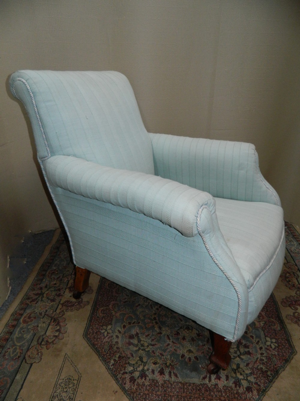 pair of armchairs View VI