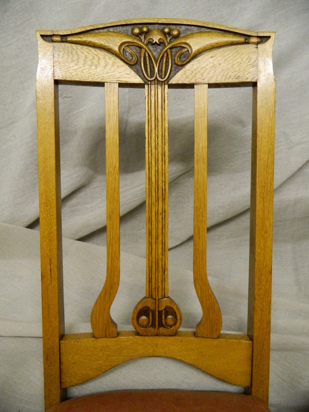 Set of 6 oak Arts & Crafts dining chairs View III