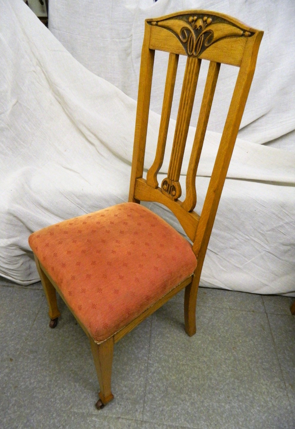 Set of 6 oak Arts & Crafts dining chairs View IV