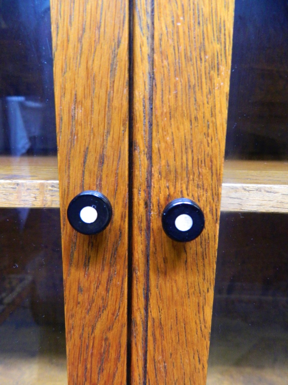 pair of oak stacking bookcases View VI