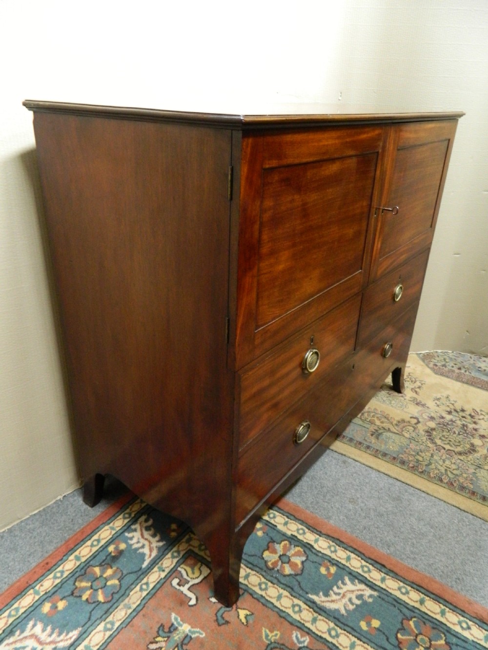 Georgian linen press View VI