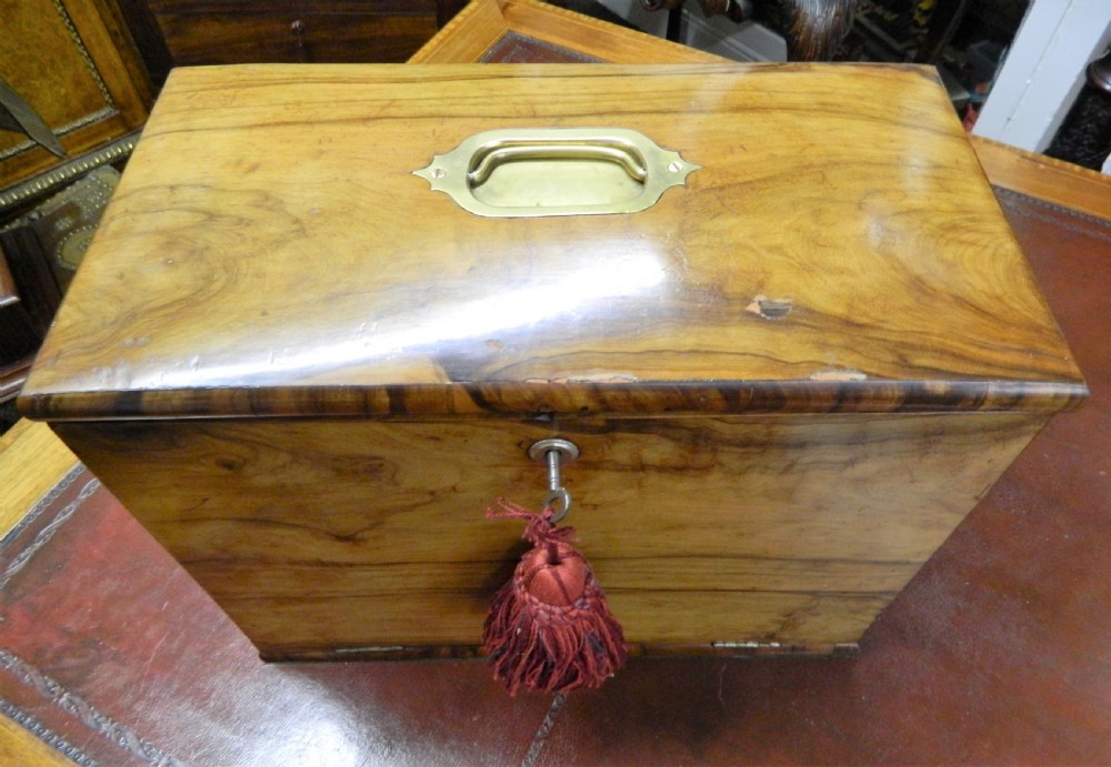 Olivewood stationery box / writing box View IX