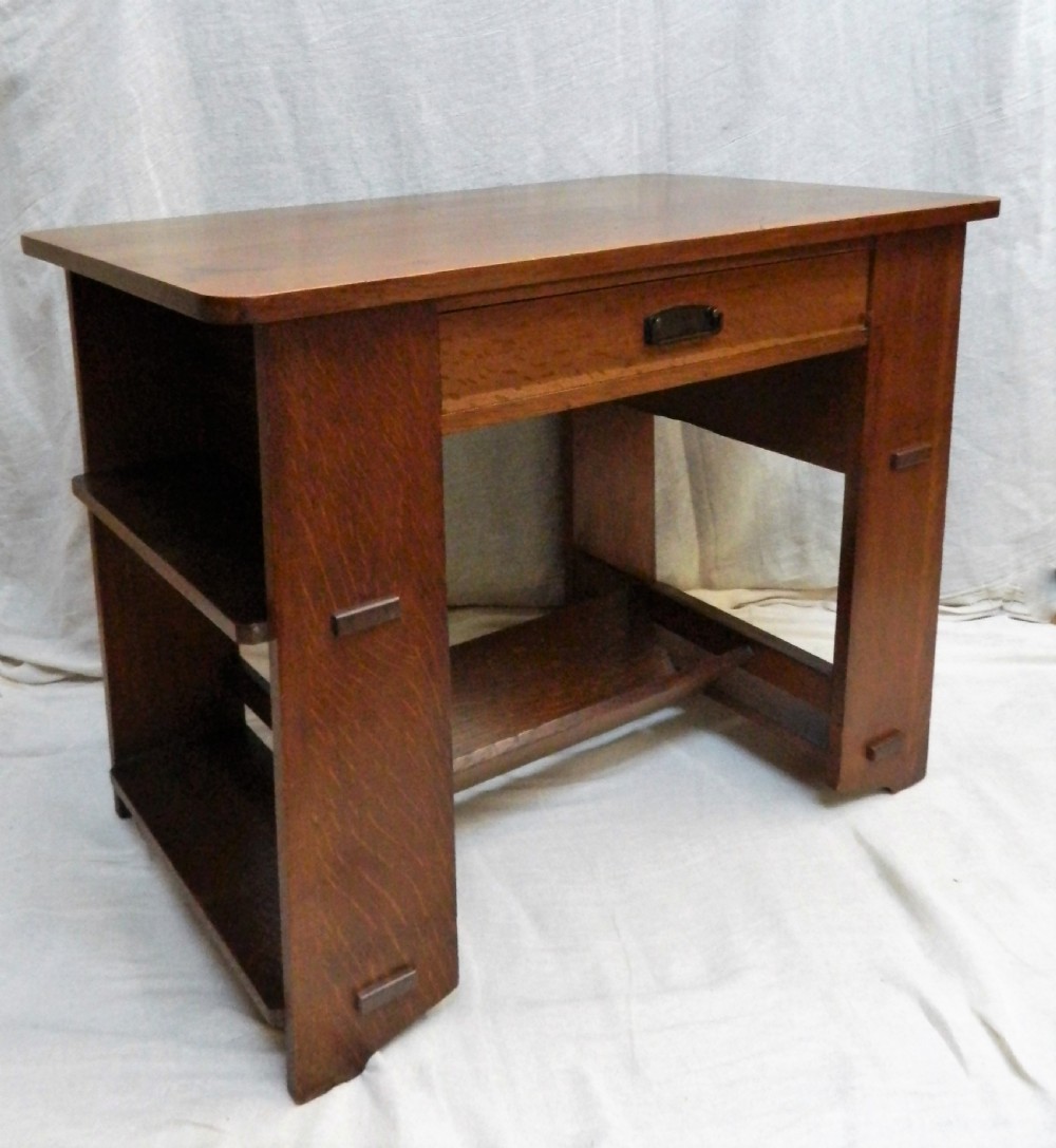 American oak Arts & Crafts desk View IV