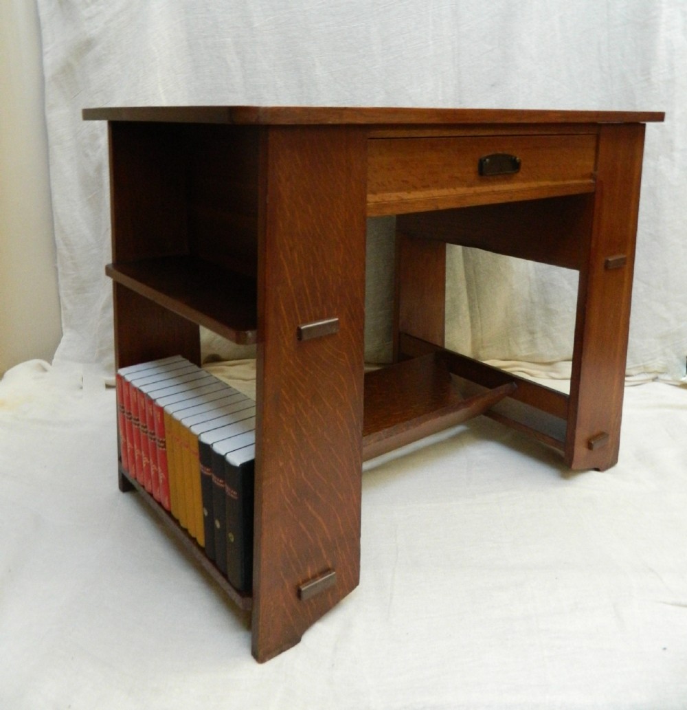 American oak Arts & Crafts desk View VIII