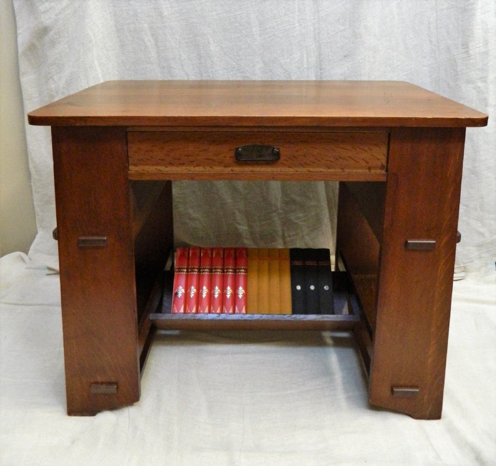 American oak Arts & Crafts desk View IX