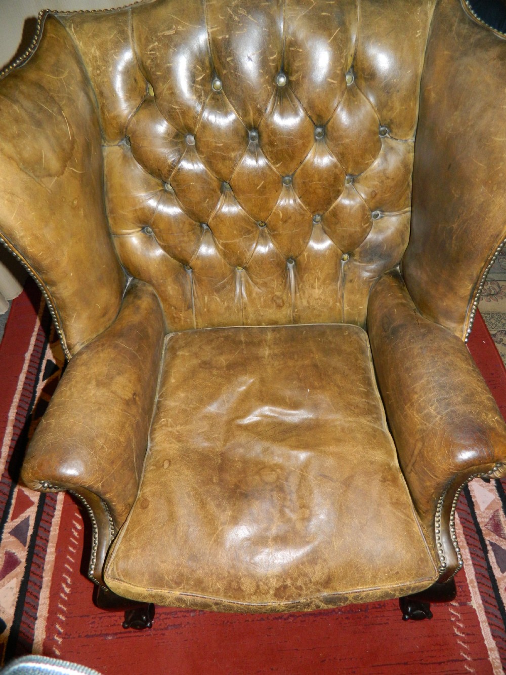 leather armchair View V