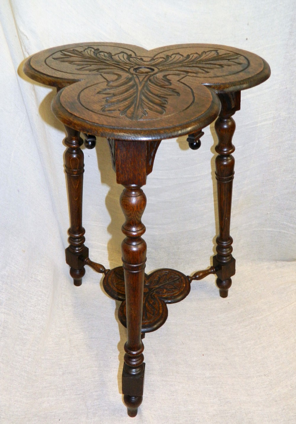 Arts & Crafts oak table View III