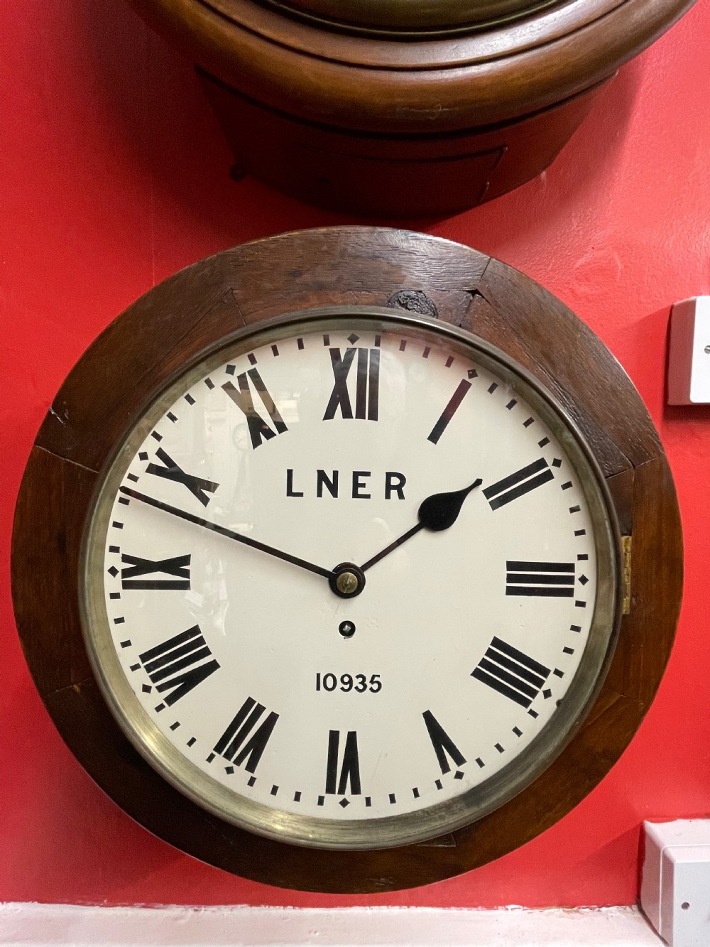 LNER railway clock View V