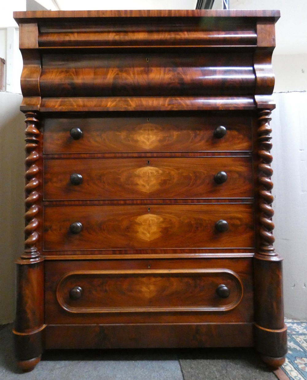 large mahogany Scottish chest of drawers / scotch chest of drawers View VI