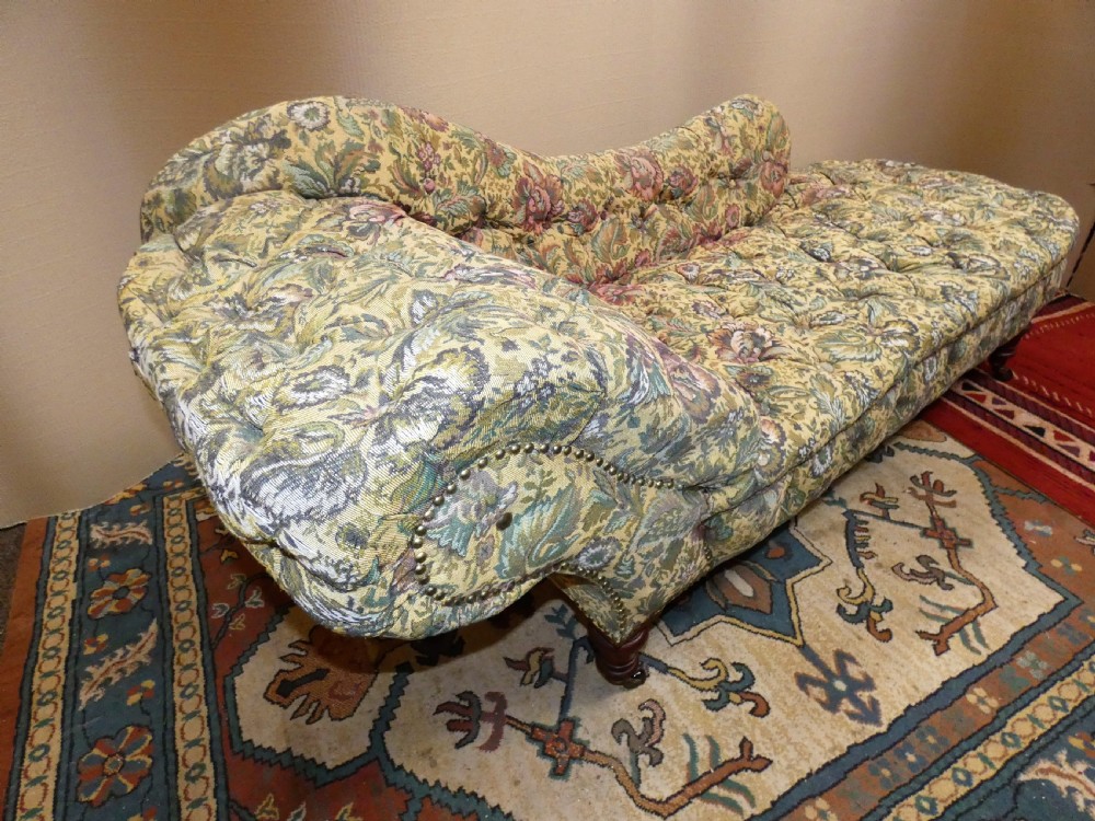 Victorian chaise longue View IV
