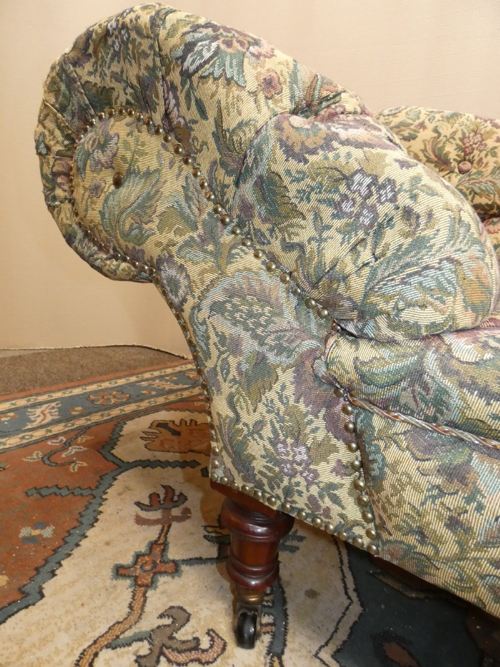 Victorian chaise longue View VIII