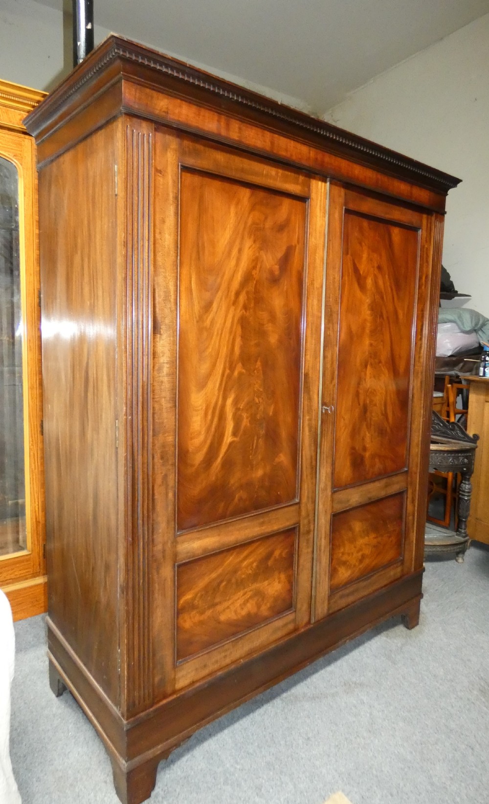 Georgian mahogany wardrobe View III