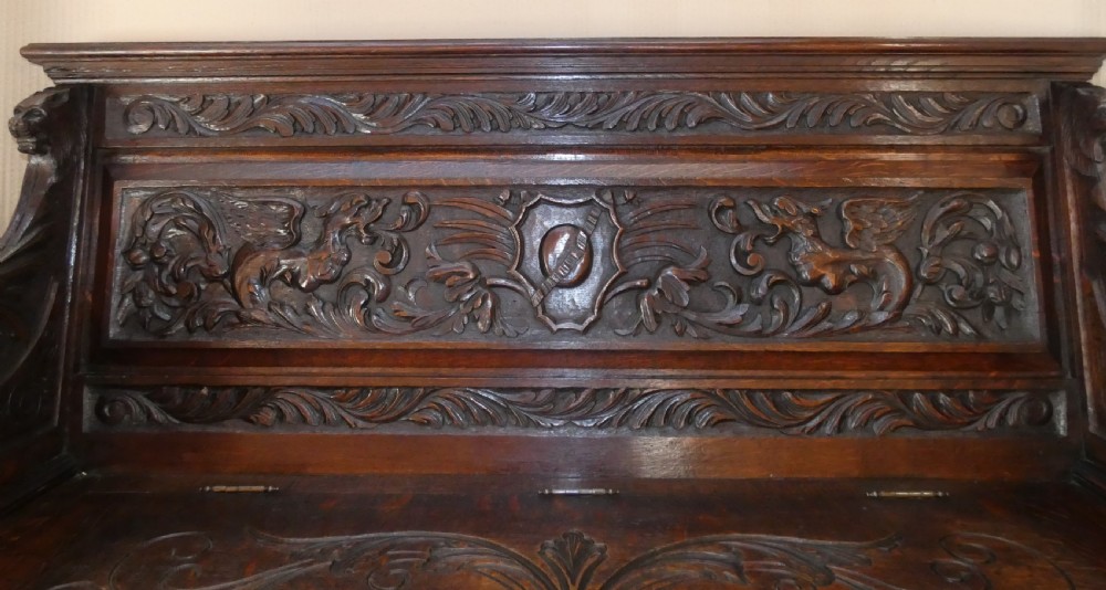 carved oak settle View II