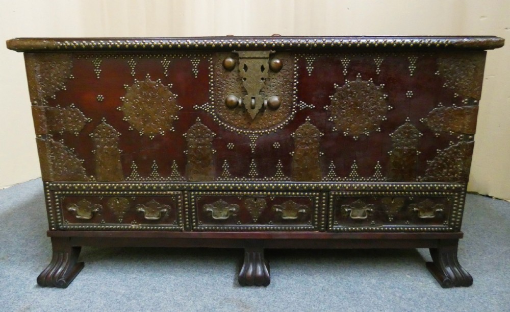 Very large Shirazi  Dowry chest View II