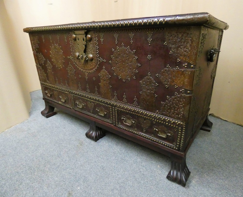 Very large Shirazi  Dowry chest View X
